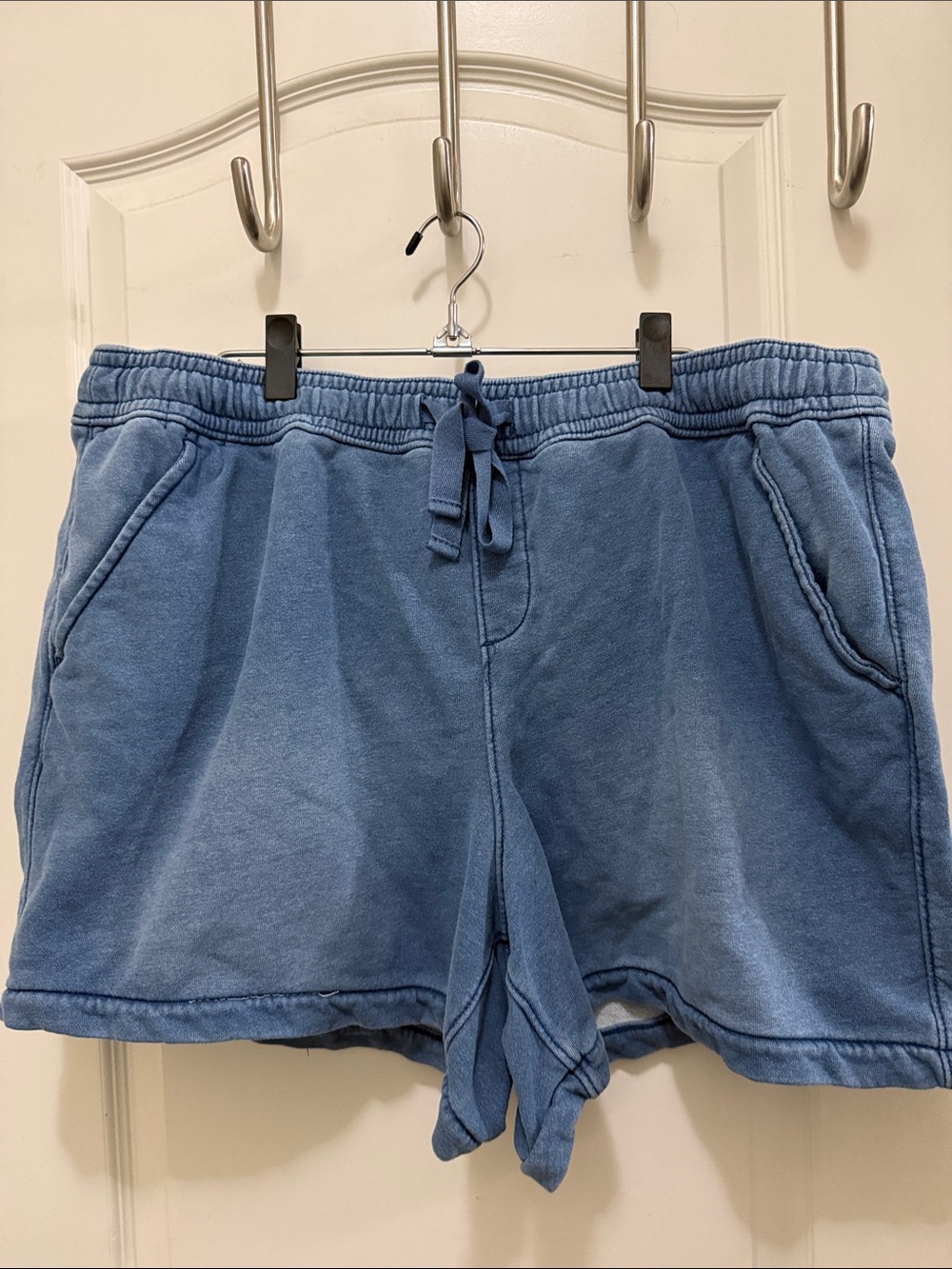 Women’s 20 Lane Bryant Blue Stretchy Waistband  Pockets Plus Size Soft Shorts